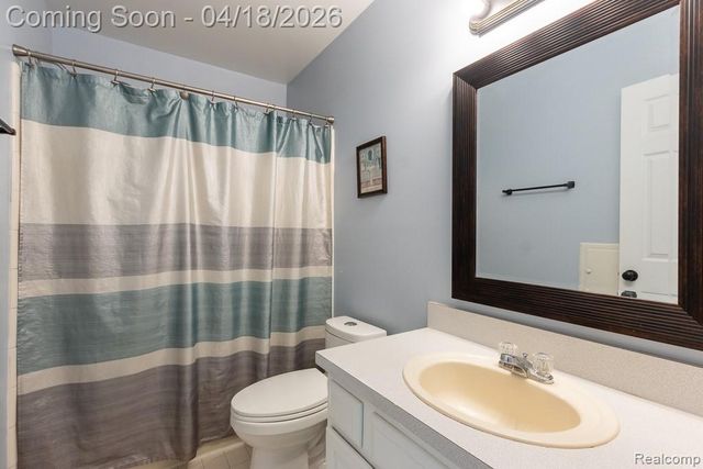 523 Dorchester Way, Milford, MI 48381