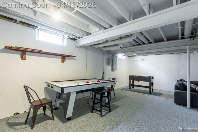 523 Dorchester Way, Milford, MI 48381