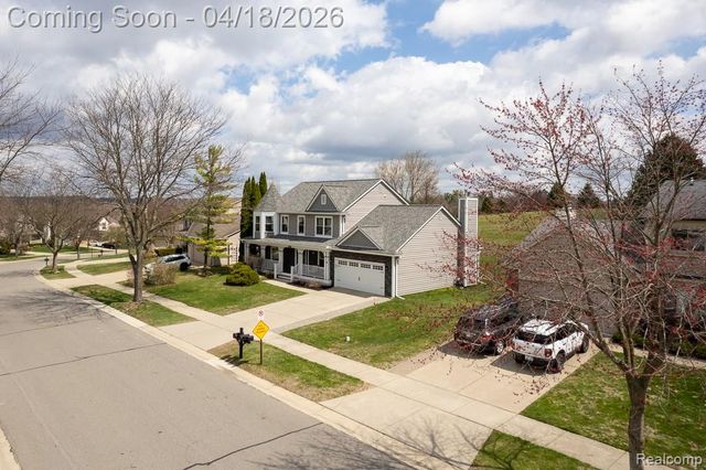 523 Dorchester Way, Milford, MI 48381