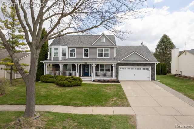 523 Dorchester Way, Milford, MI 48381