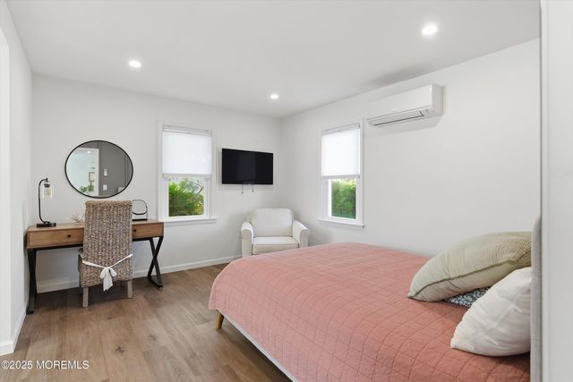 28 Jacqueline Avenue, Long Beach Twp, NJ 08008