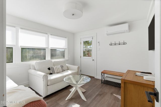 28 Jacqueline Avenue, Long Beach Twp, NJ 08008