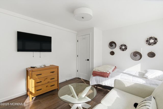 28 Jacqueline Avenue, Long Beach Twp, NJ 08008