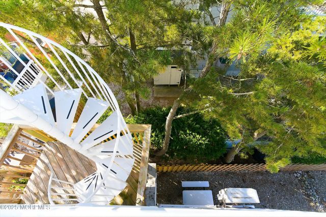 28 Jacqueline Avenue, Long Beach Twp, NJ 08008