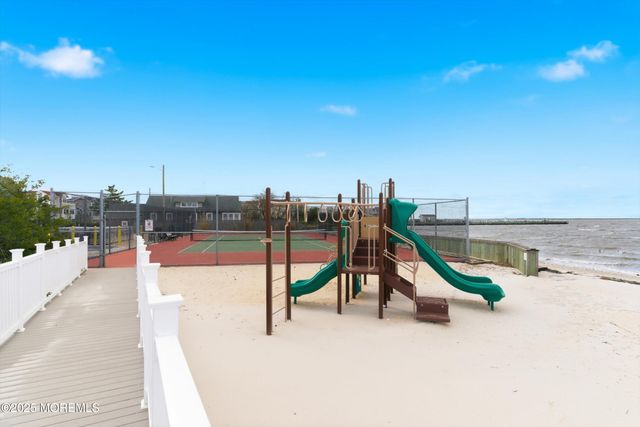 28 Jacqueline Avenue, Long Beach Twp, NJ 08008