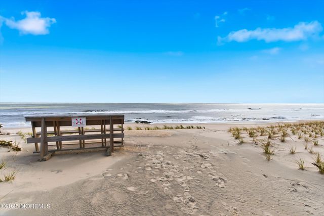 28 Jacqueline Avenue, Long Beach Twp, NJ 08008