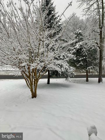 3280 ARUNDEL ON THE BAY RD, Annapolis, MD 21403