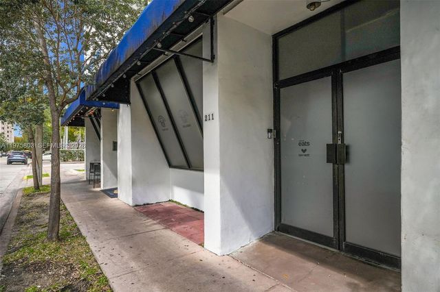 1930 Ponce De Leon Boulevard 1930, Coral Gables, FL 33134