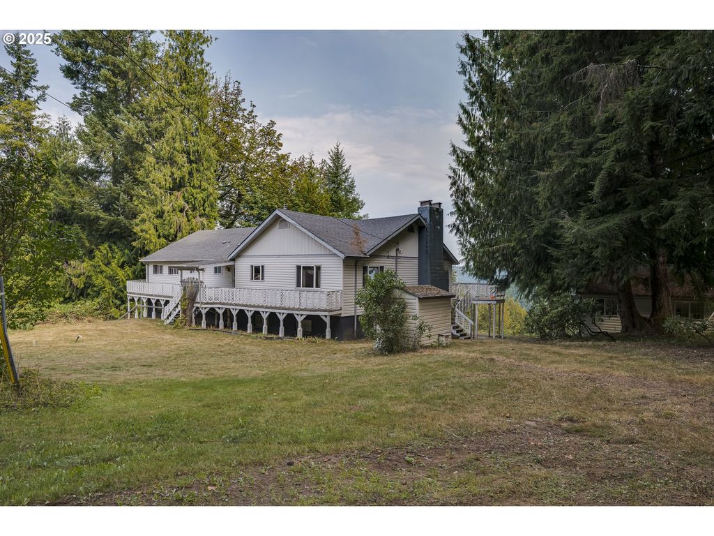 19151 Se VENEER Ln, Sandy, OR 97055