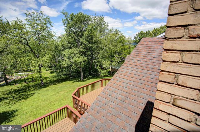 11459 VALLEYWOOD DR, Waynesboro, PA 17268