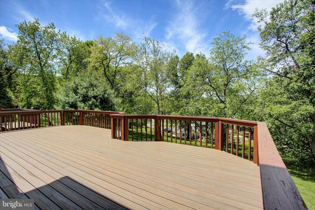 11459 VALLEYWOOD DR, Waynesboro, PA 17268