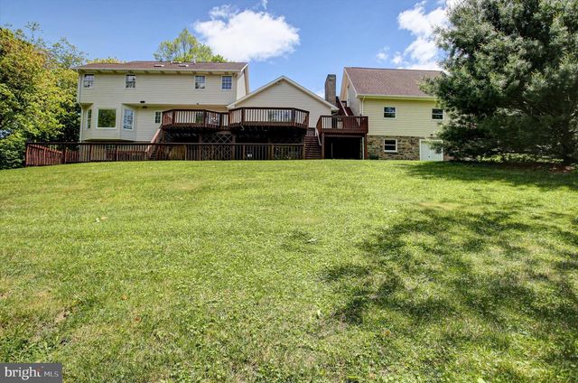 11459 VALLEYWOOD DR, Waynesboro, PA 17268