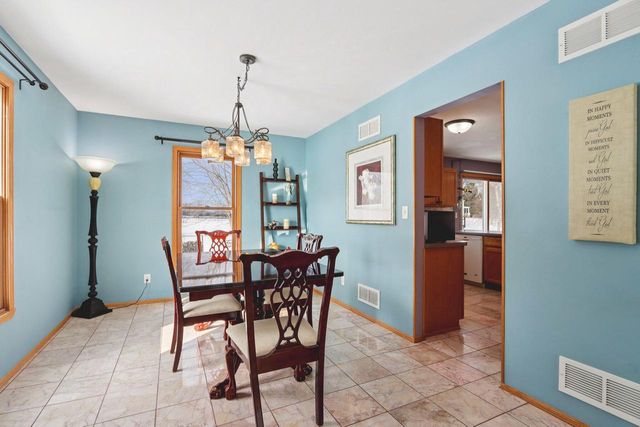 10880 W 7 Mile ROAD, Franksville, WI 53126