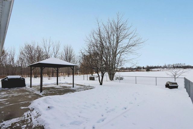 10880 W 7 Mile ROAD, Franksville, WI 53126