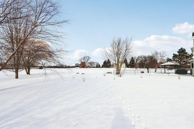 10880 W 7 Mile ROAD, Franksville, WI 53126