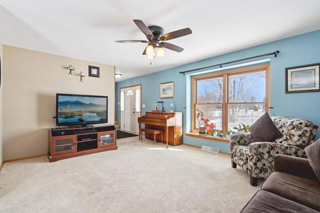 10880 W 7 Mile ROAD, Franksville, WI 53126