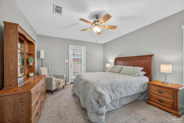 5127 Cocoa Dr, Pensacola, FL 32526