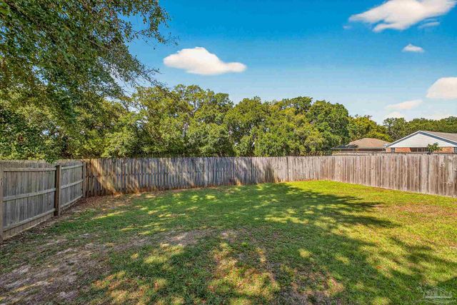 5127 Cocoa Dr, Pensacola, FL 32526