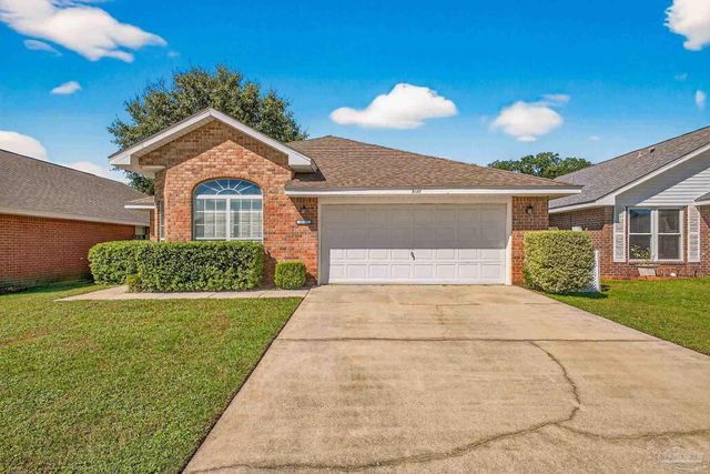 5127 Cocoa Dr, Pensacola, FL 32526