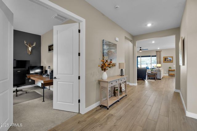 43423 N NATIONAL Court, New River, AZ 85087