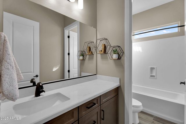 43423 N NATIONAL Court, New River, AZ 85087