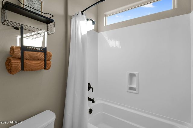 43423 N NATIONAL Court, New River, AZ 85087