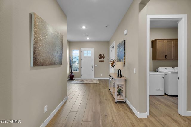 43423 N NATIONAL Court, New River, AZ 85087