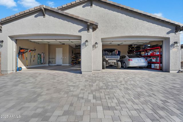 43423 N NATIONAL Court, New River, AZ 85087