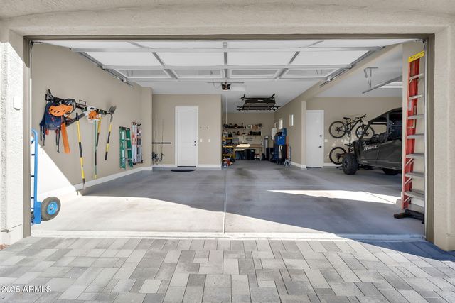 43423 N NATIONAL Court, New River, AZ 85087