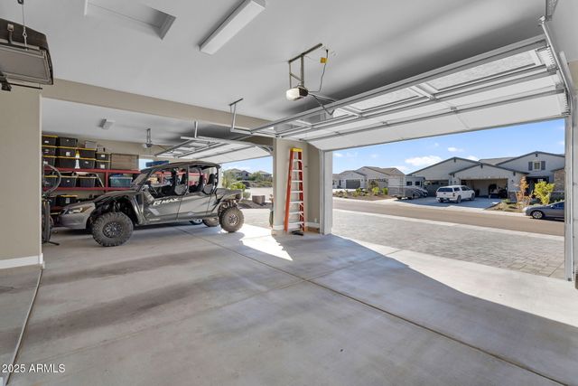 43423 N NATIONAL Court, New River, AZ 85087