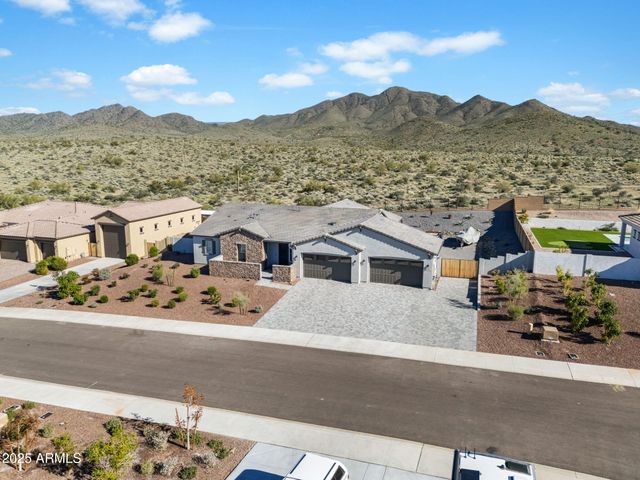 43423 N NATIONAL Court, New River, AZ 85087