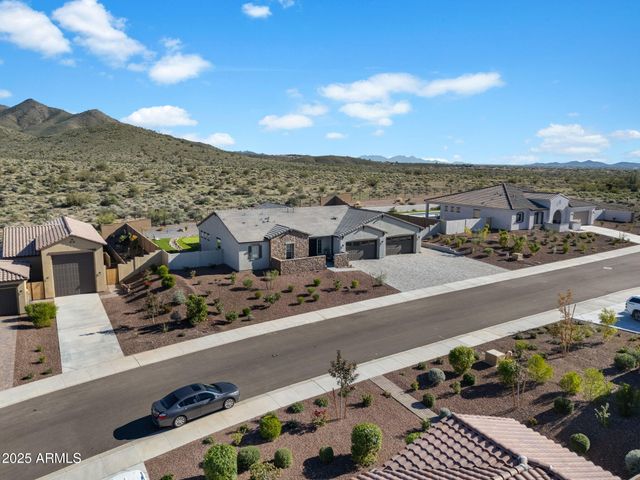 43423 N NATIONAL Court, New River, AZ 85087