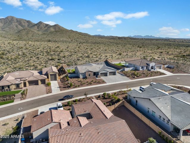 43423 N NATIONAL Court, New River, AZ 85087