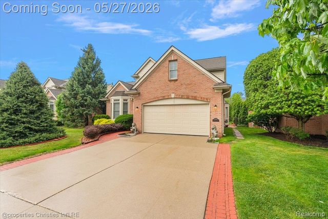 47274 Hunters Park Drive, Plymouth Charter Township, MI 48170