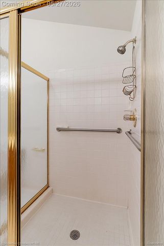 47274 Hunters Park Drive, Plymouth Charter Township, MI 48170