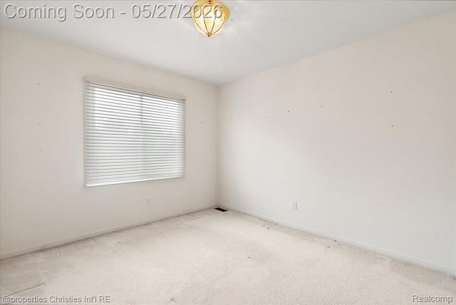 47274 Hunters Park Drive, Plymouth Charter Township, MI 48170