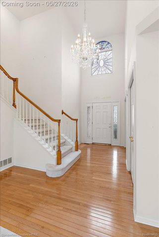47274 Hunters Park Drive, Plymouth Charter Township, MI 48170