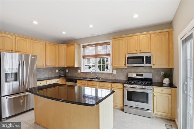 806 KINGSBRIDGE TER, Mount Airy, MD 21771