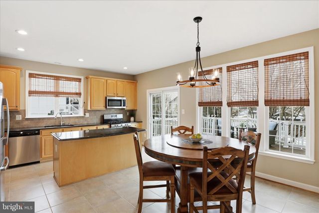 806 KINGSBRIDGE TER, Mount Airy, MD 21771