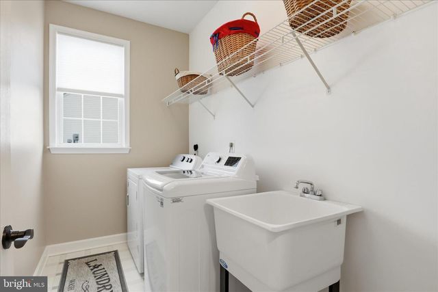 806 KINGSBRIDGE TER, Mount Airy, MD 21771