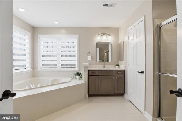 806 KINGSBRIDGE TER, Mount Airy, MD 21771