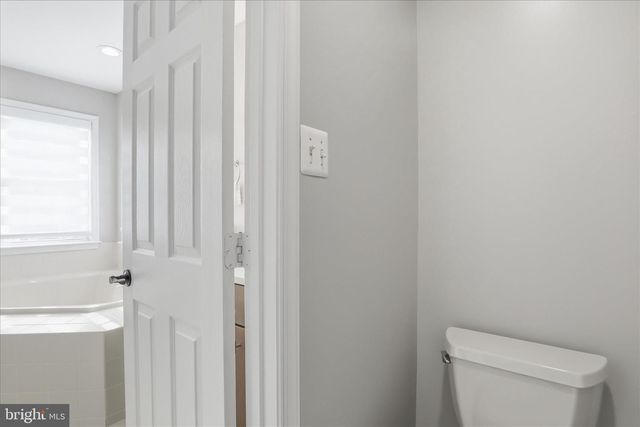 806 KINGSBRIDGE TER, Mount Airy, MD 21771