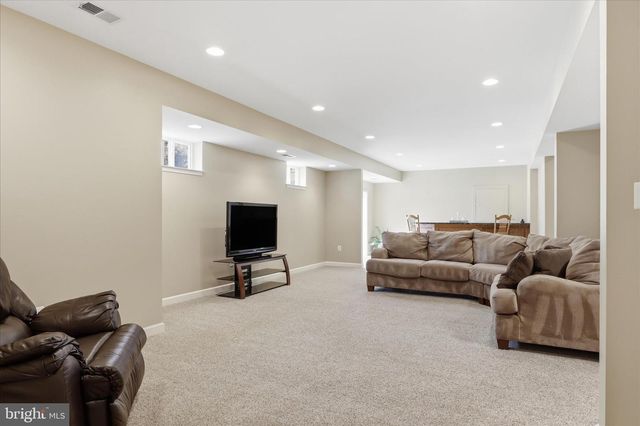 806 KINGSBRIDGE TER, Mount Airy, MD 21771