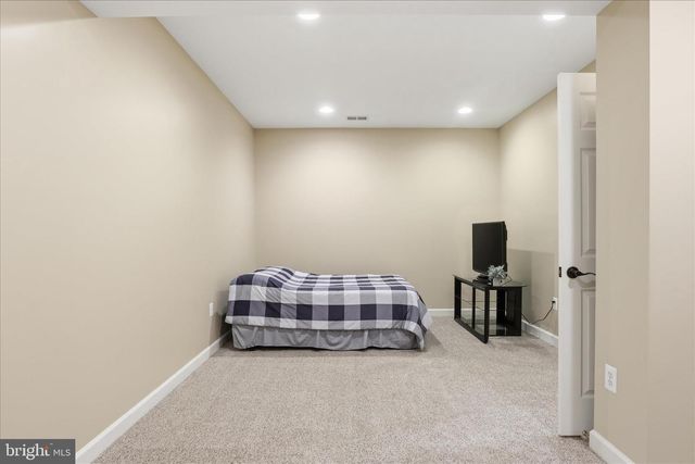 806 KINGSBRIDGE TER, Mount Airy, MD 21771