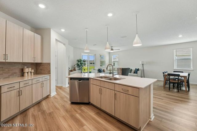 8409 HAWKES MEADOW, Jacksonville, FL 32219