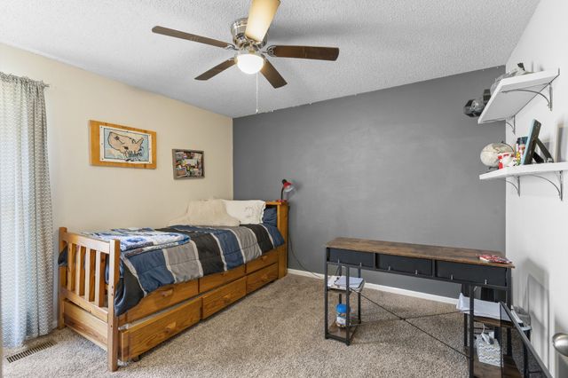 127 Sam Davis Dr, Springfield, TN 37172