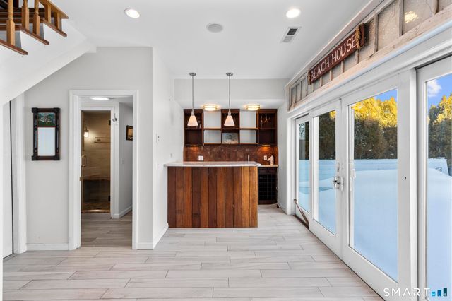 231 Pawson Road, Branford, CT 06405