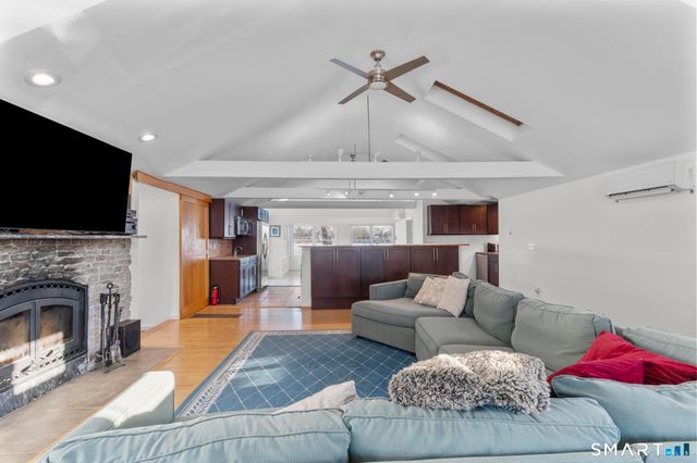 231 Pawson Road, Branford, CT 06405