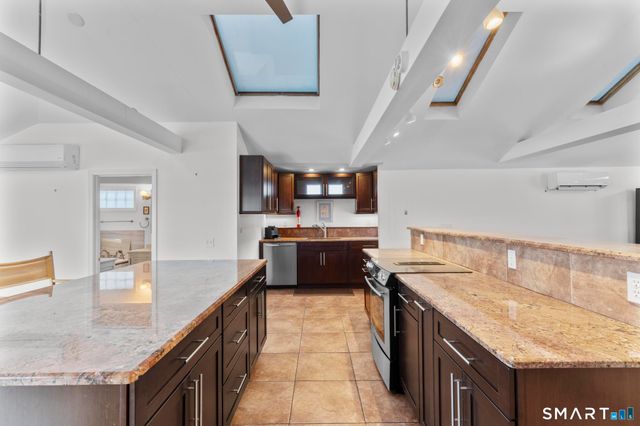 231 Pawson Road, Branford, CT 06405