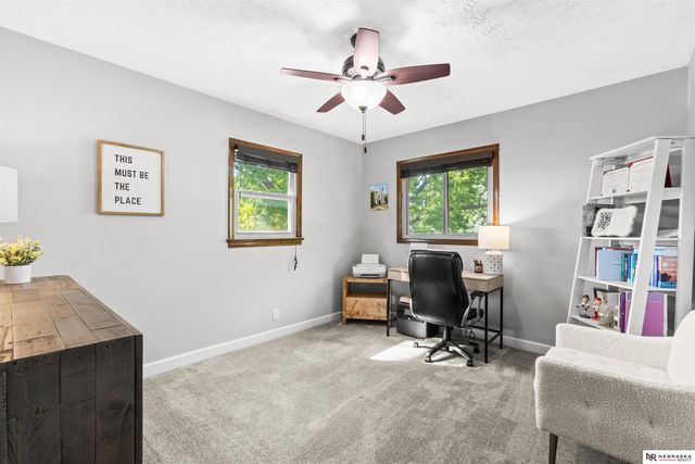 12118 Erskine Circle, Omaha, NE 68164